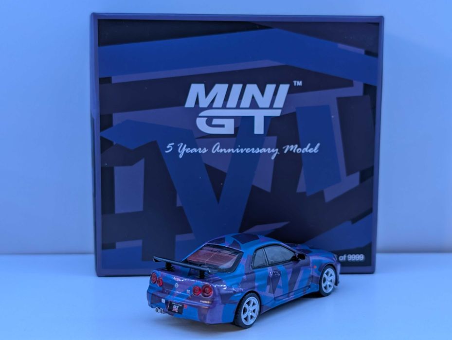 Mini gt Nissan Skyline R34 446
