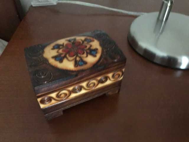 Caixa de jóias artesanal
