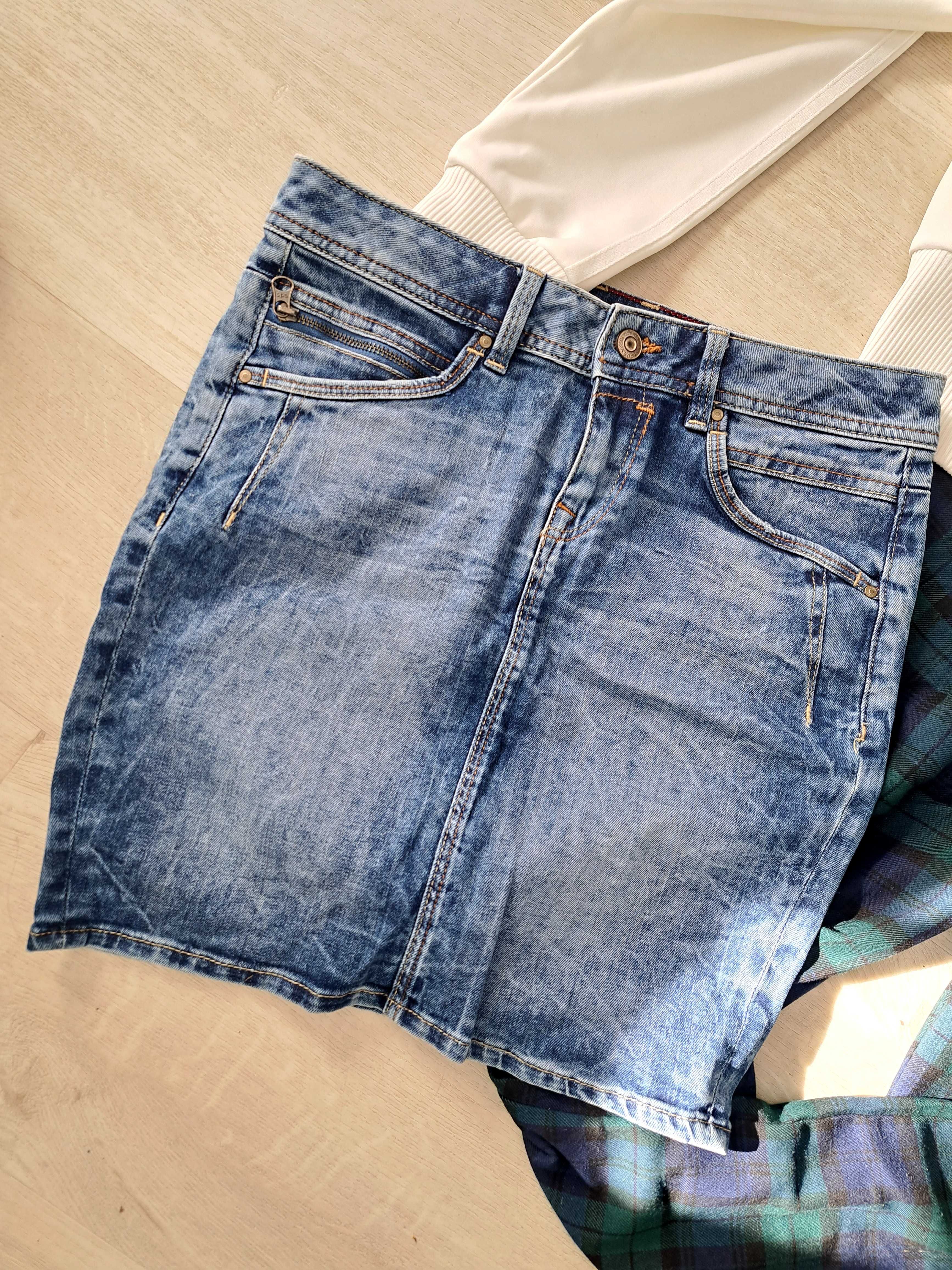 Paka ubrań S bluza Adidas i inne