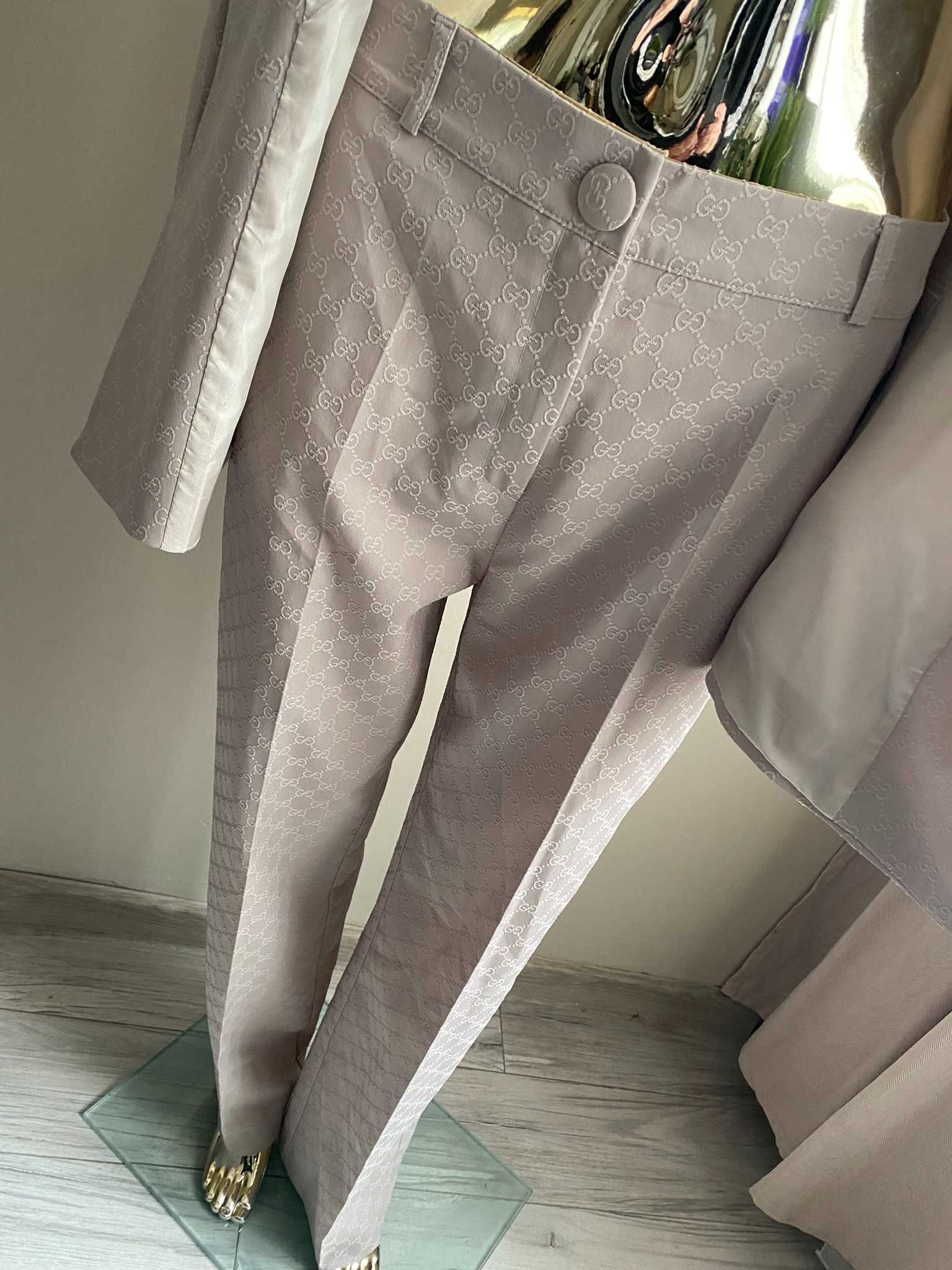 Gucci nowy garnitur marynarka Print - spodnie kant M-L