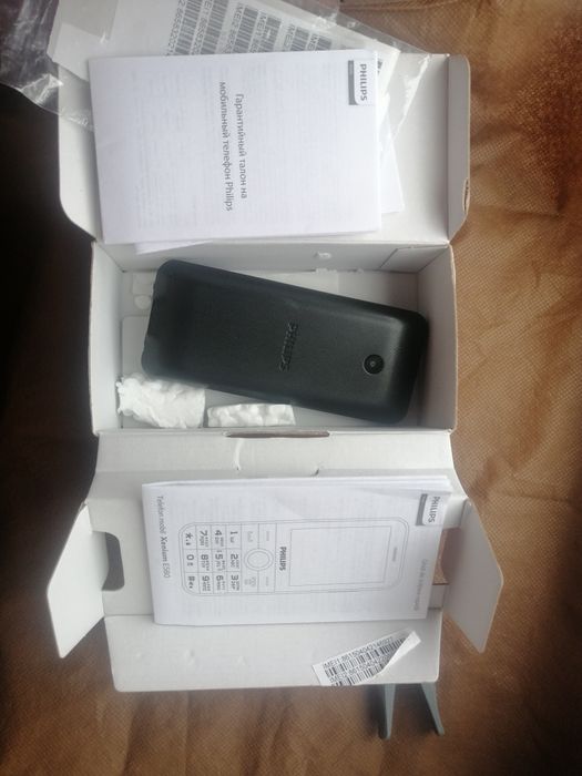 Телефон Philips xenium e181 3100mah