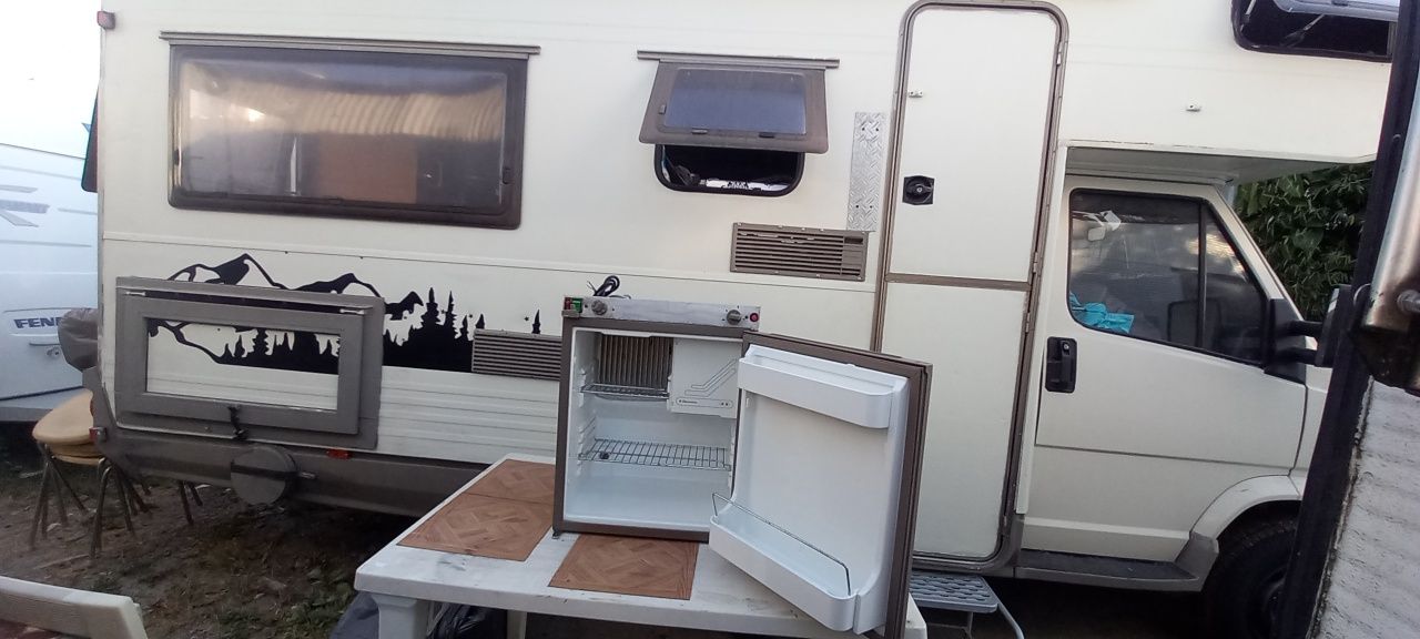 250€ Frigorifico eletrolux trivalente para caravana ou autocaravana