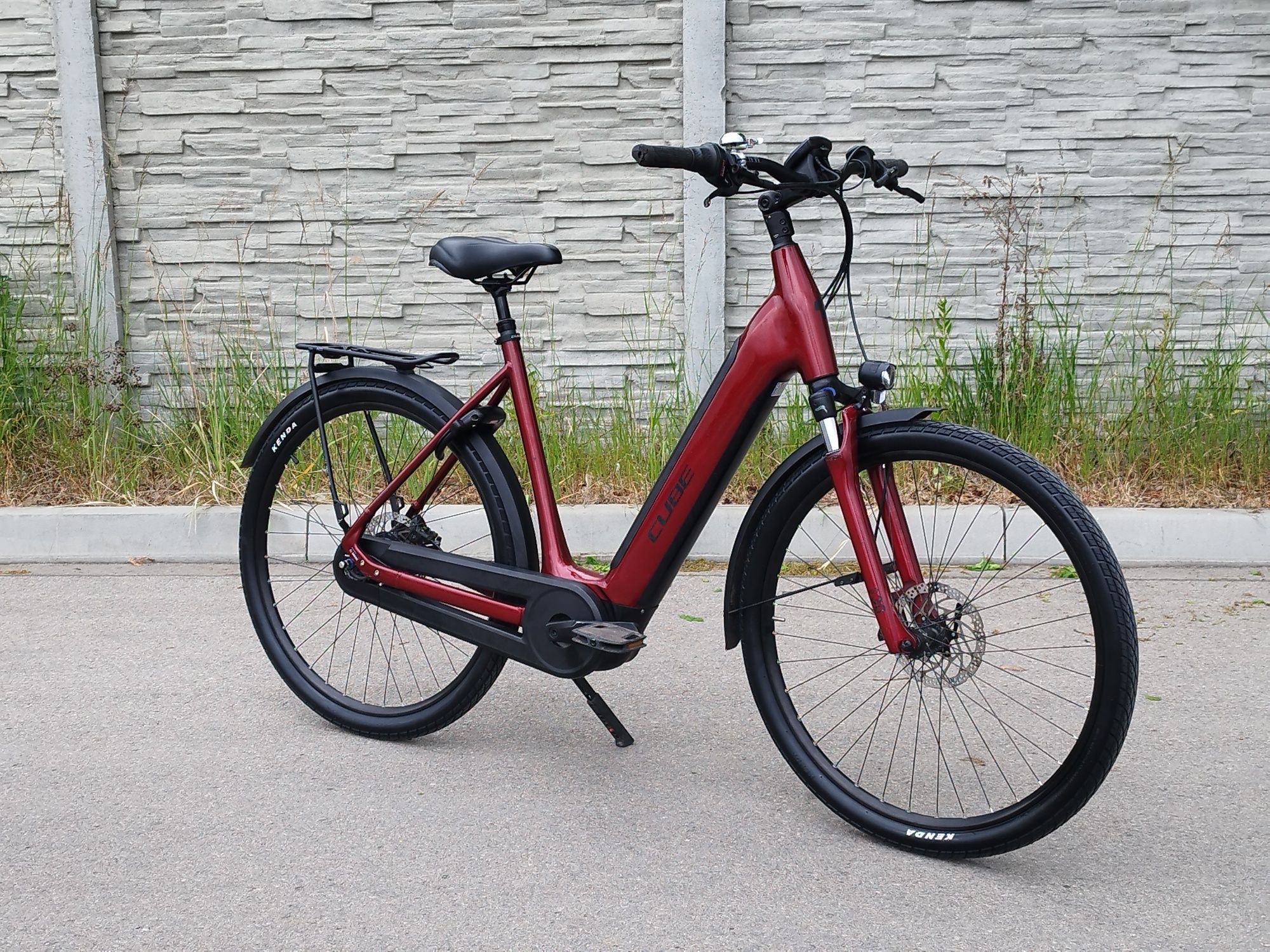 Rower elektryczny Cube Supreme Hybrid Pro 500Wh świetny stan