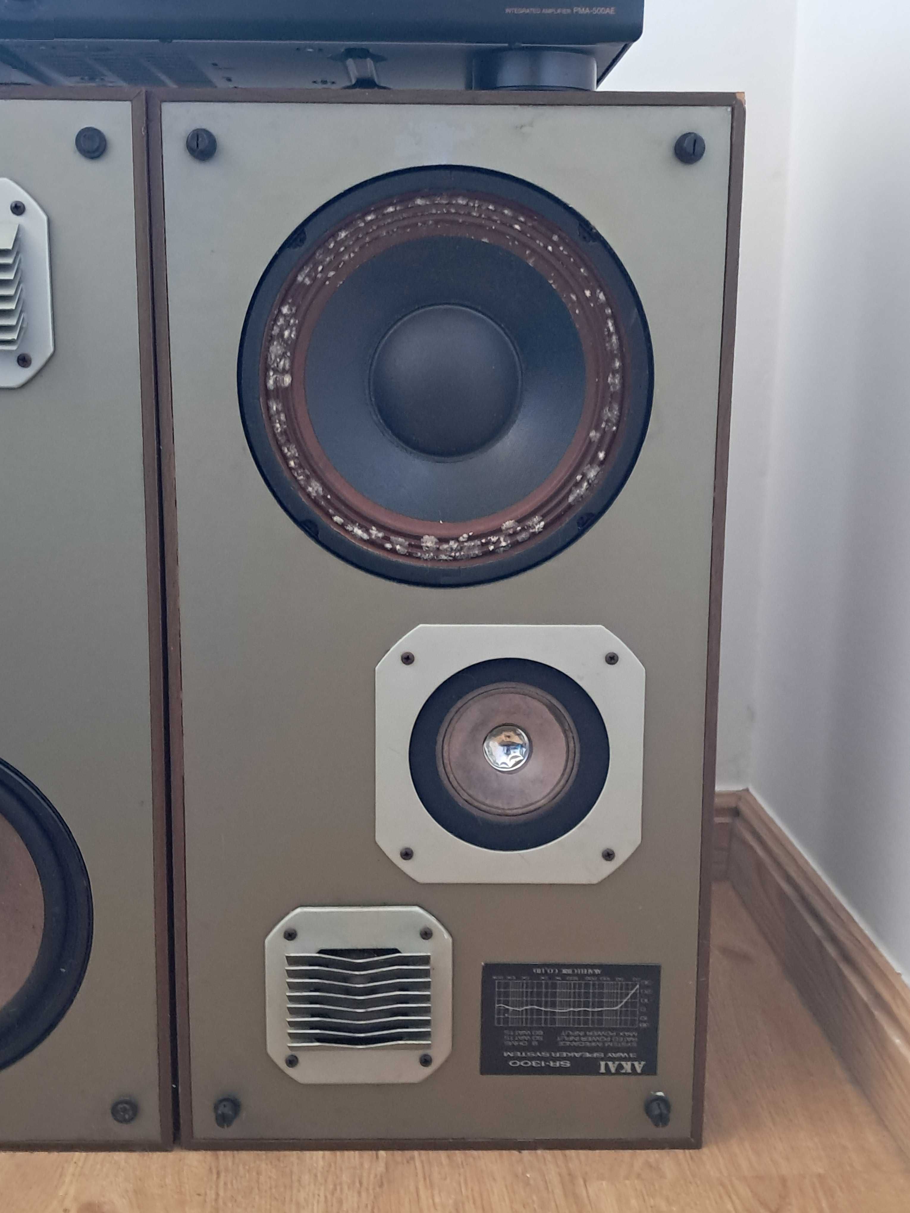 Amplificador Denon PMA-500AE + altifalantes AKAI SR 1300