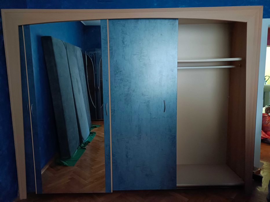 Sprzedam zestaw mebli pokojowych