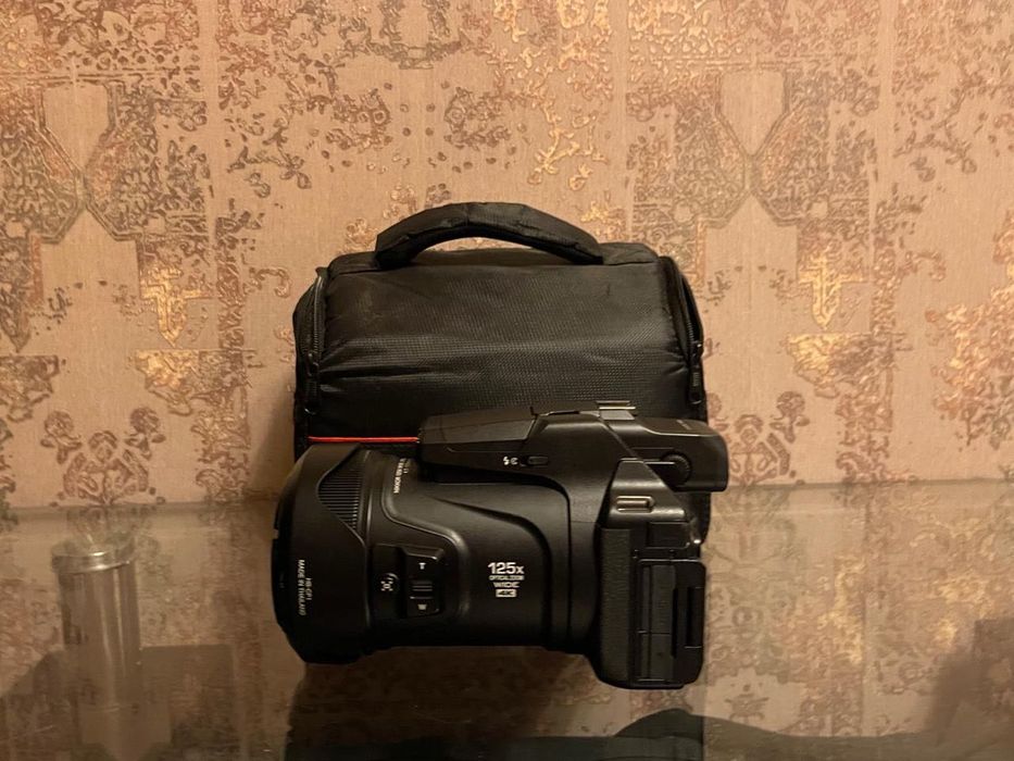 Фотоапарат Nikon Coolpix P1000