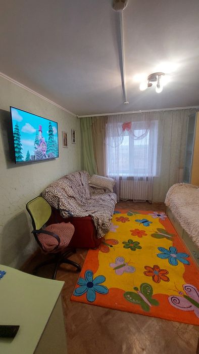 Продам 2к квартиру улСтроииелей7