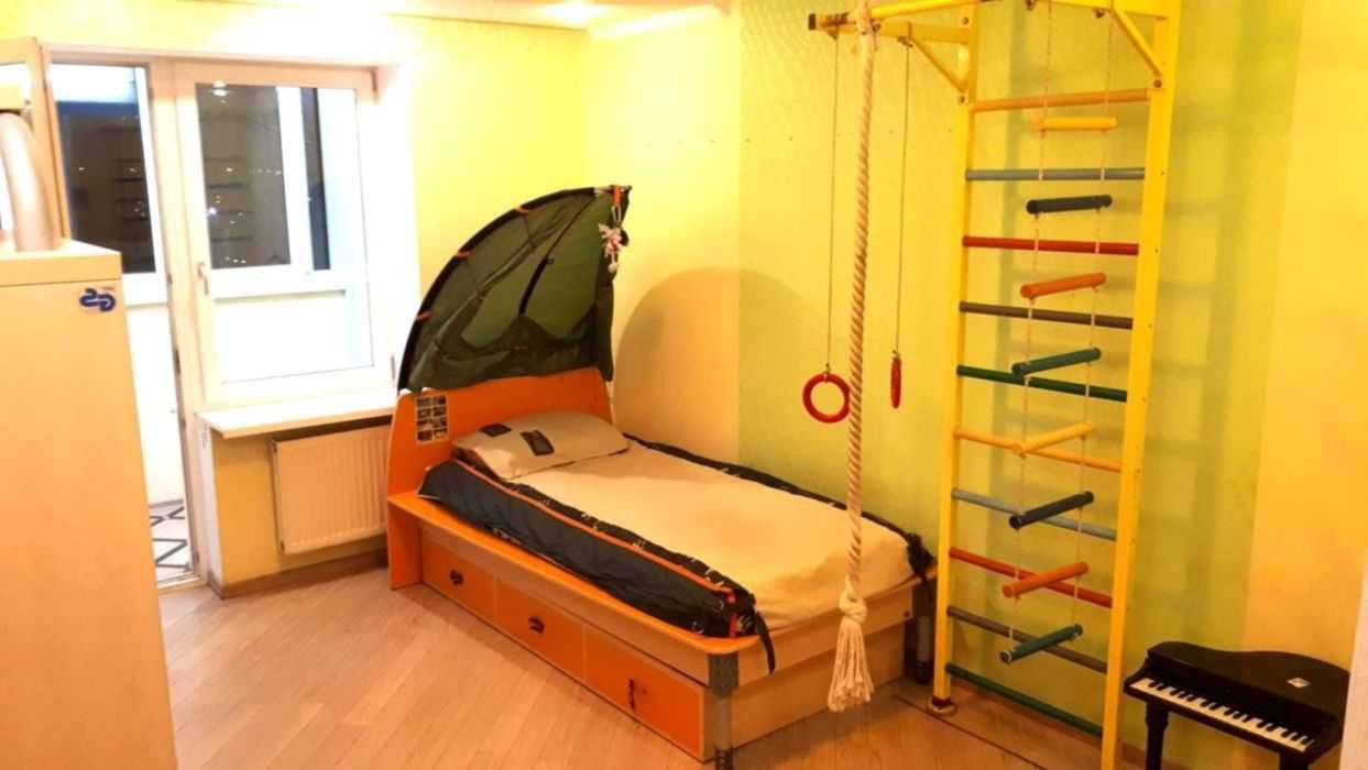Здам 3-кімнатну квартиру на Любарського, 36