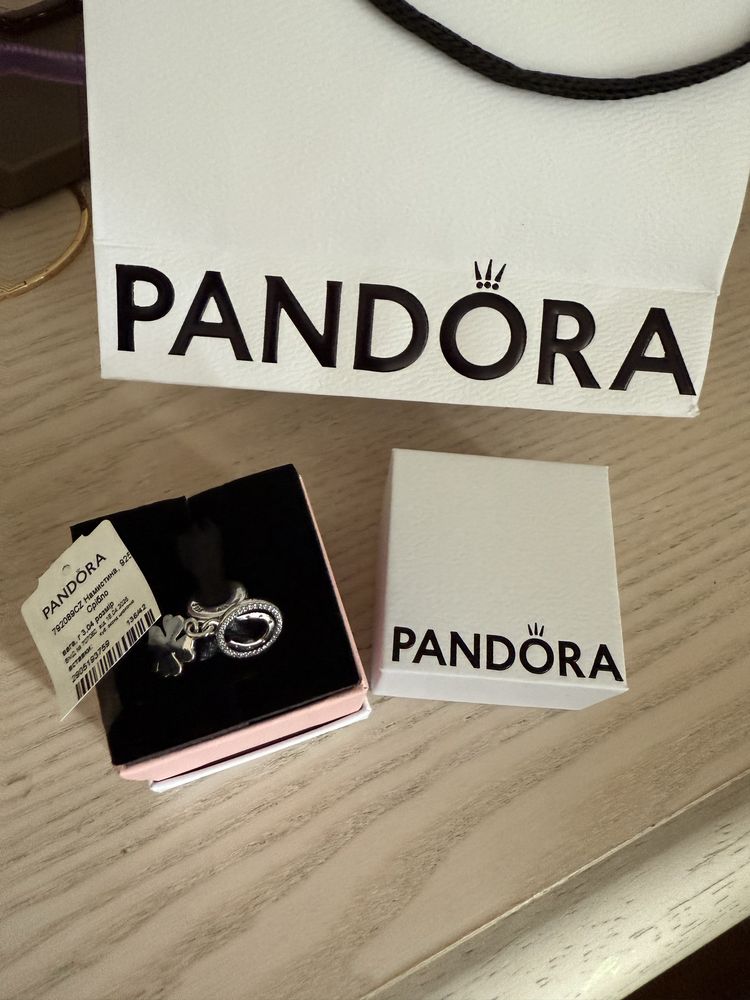 Pandora намистина Символ удачі. Оригінал.