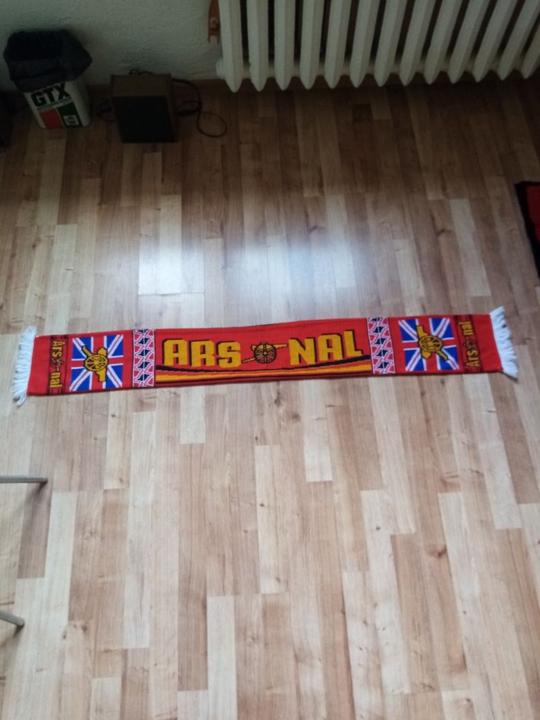 Szalik klubowy Arsenal Londyn