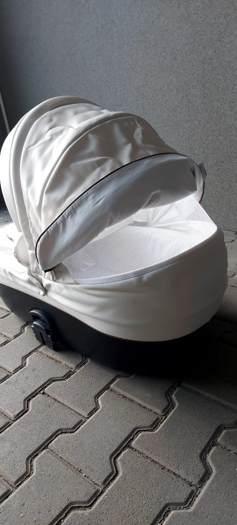 Wózek Roan Bass soft 2w1