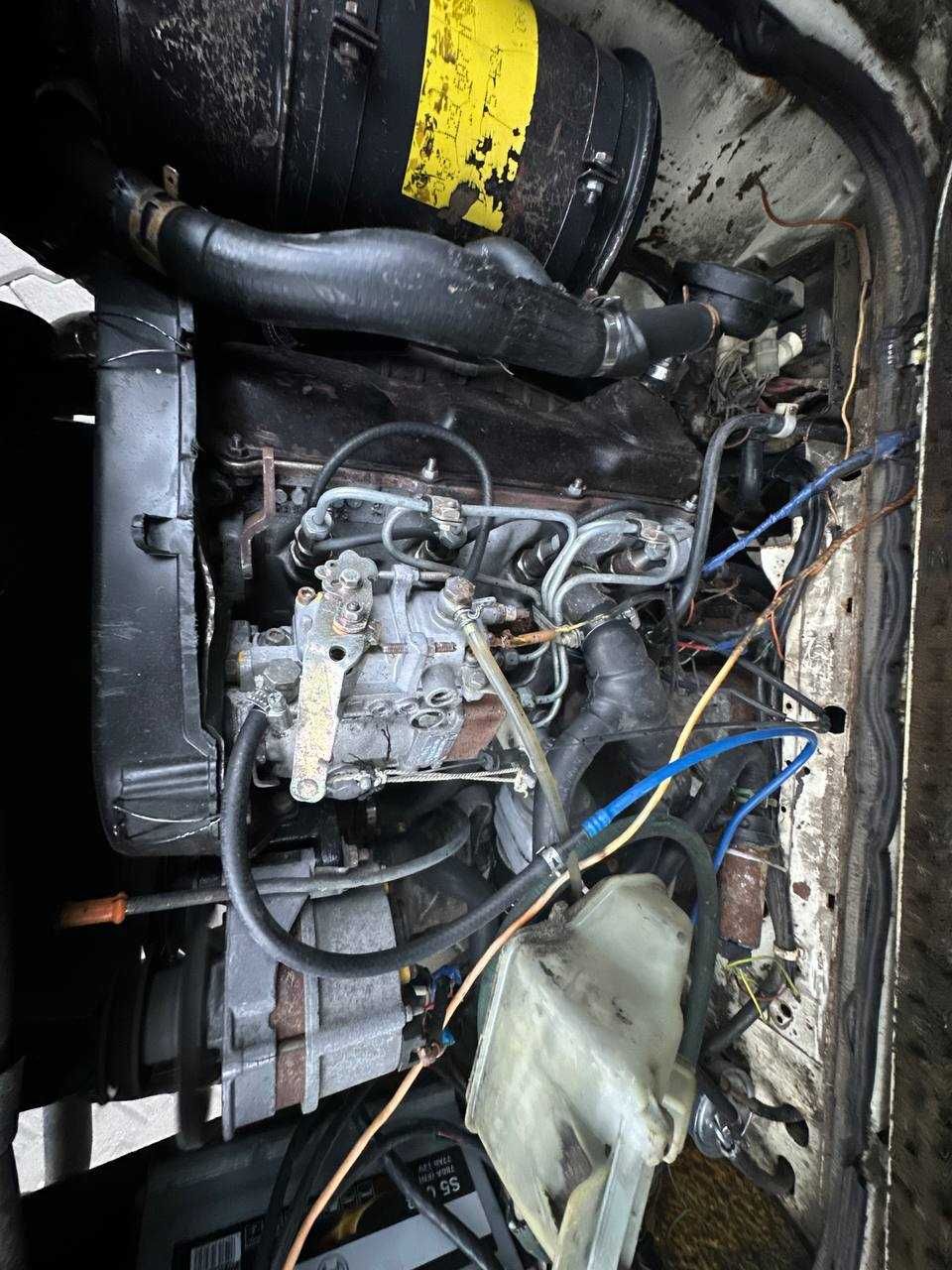Volkswagen Caravelle Transporter 8+1 пасажир в хорошому стані