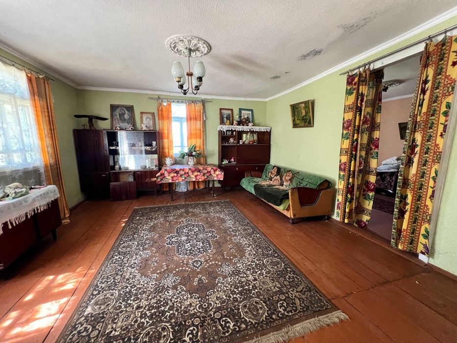 Продаж будинку в Пулинах