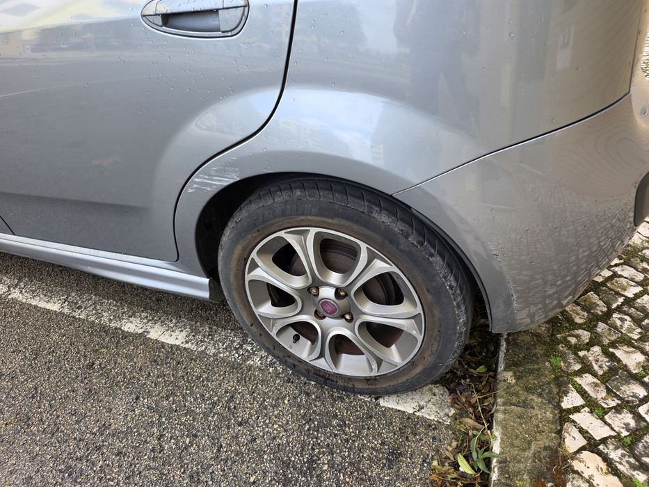 Fiat Punto Evo 1.4 16v 105cv 2011 Gasolina 6 velocidades