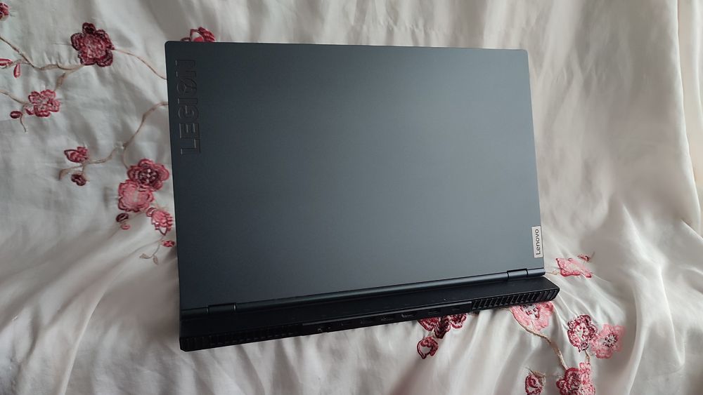 Lenovo legion 5 rtx2060/r7 4800/16/512
