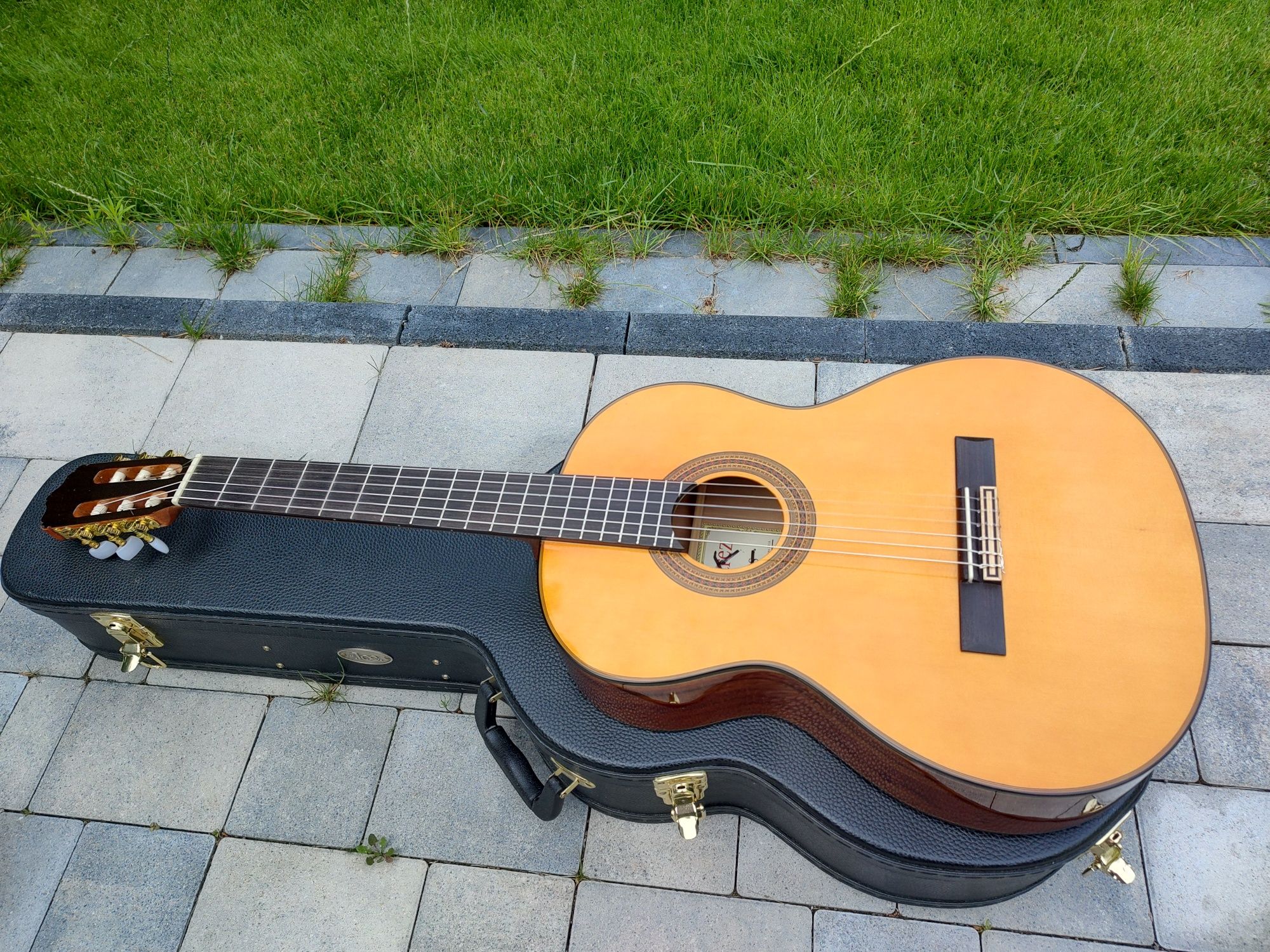 NOWA Casarez SLR 90S Spain gitara klasyczna CASE  świetny instrument /