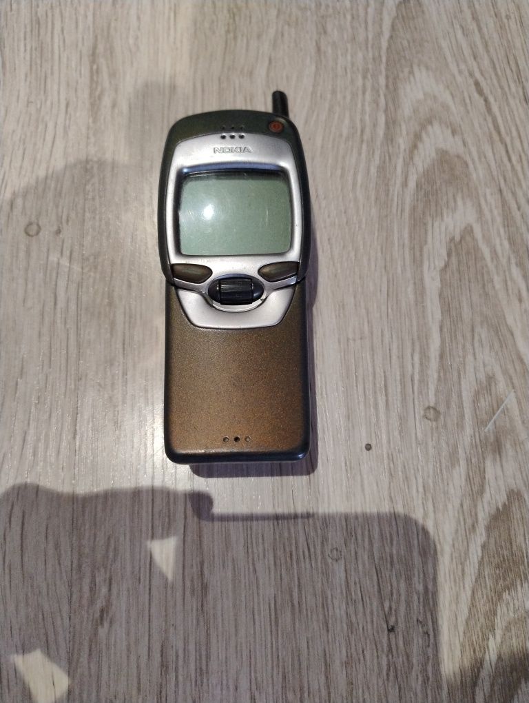 Kolekcjonerska Nokia 7110
