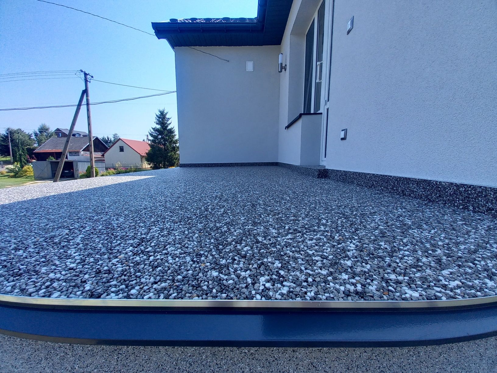 Kamienne dywany, żywice, remonty hydroizolacje balkonów tarasów