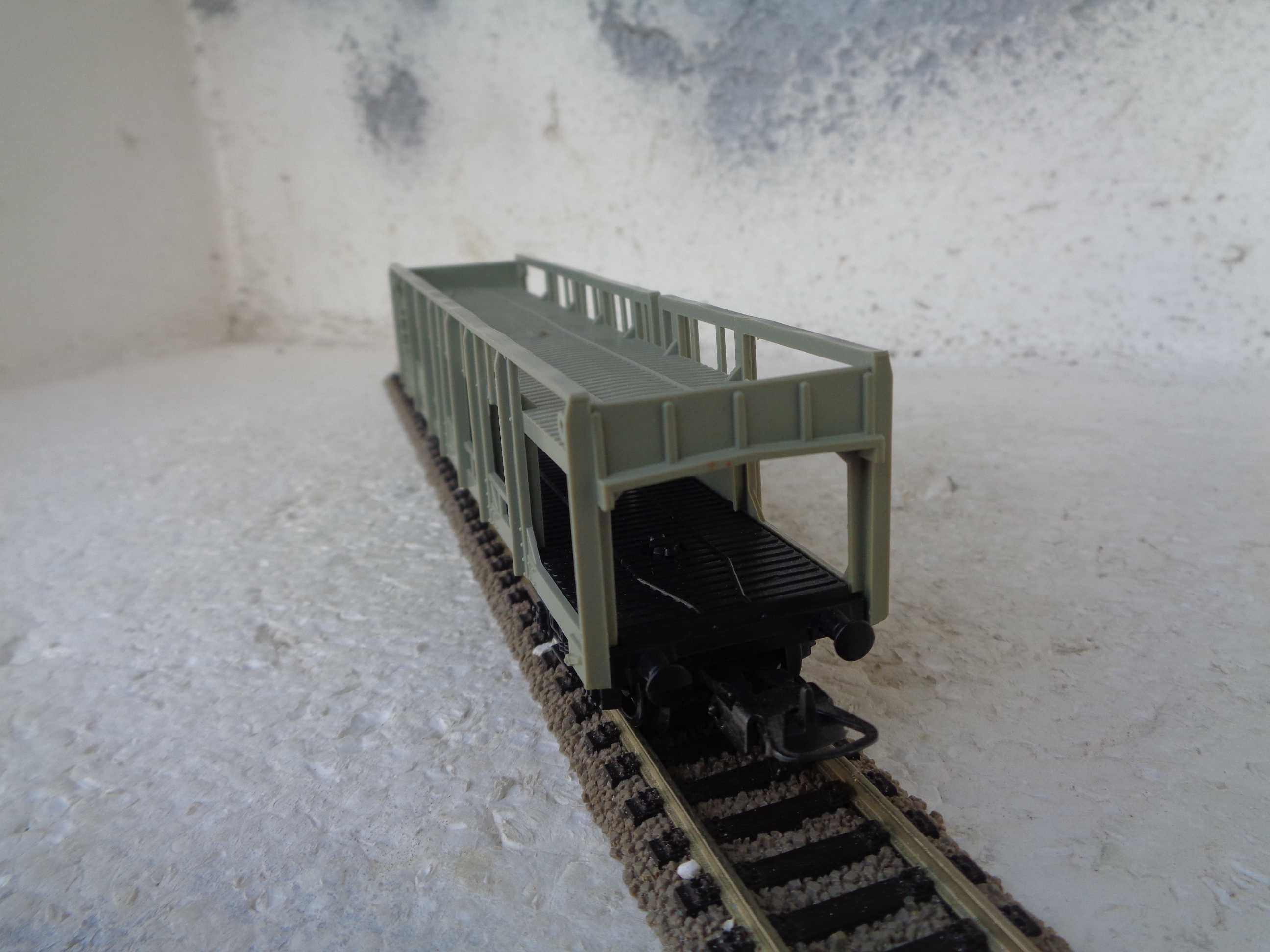 1:87 LIMA Vagão porta automoveis da FS - comboio