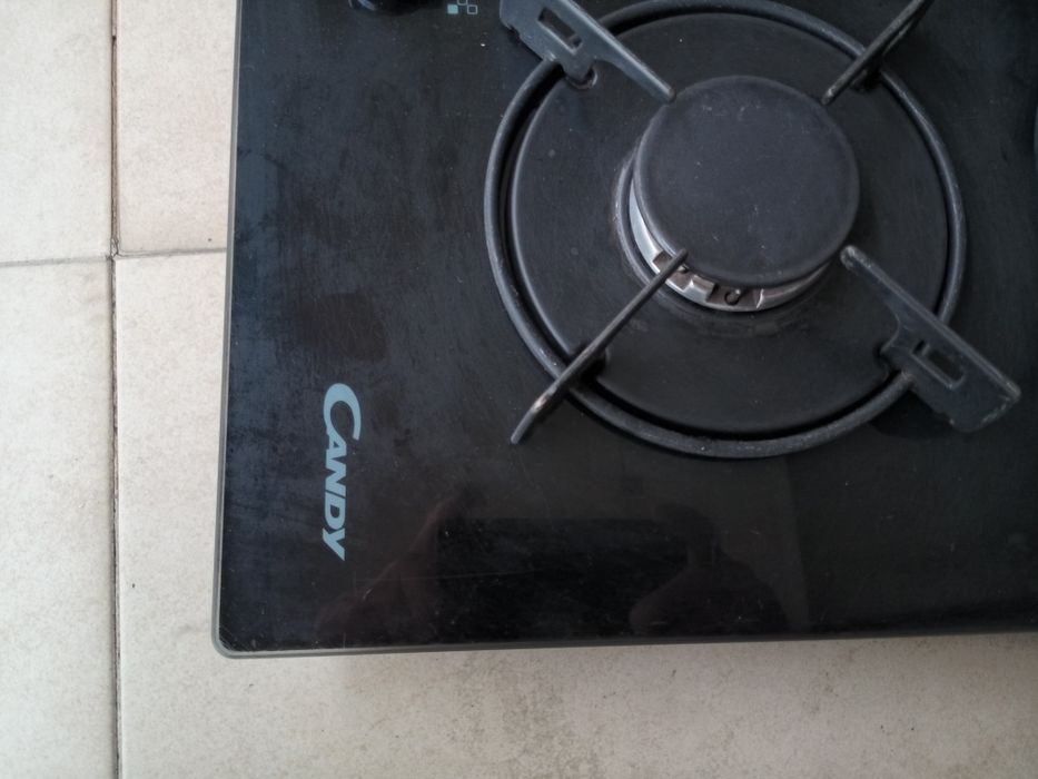 Vendo placa a gás usada marca candy usada em vidro em muito bom estado