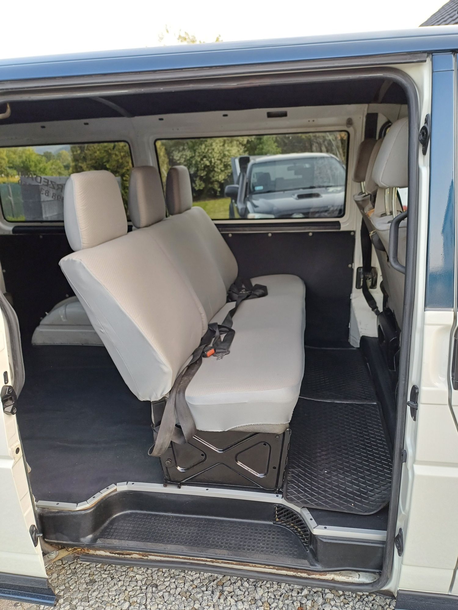 Volkswagen Transporter 2.5 88KM baza na campera