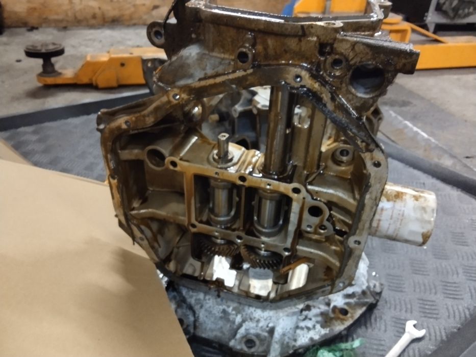 Blok silnika dół Renault scenic 3 lift 2.0 16V m4r713 m4r