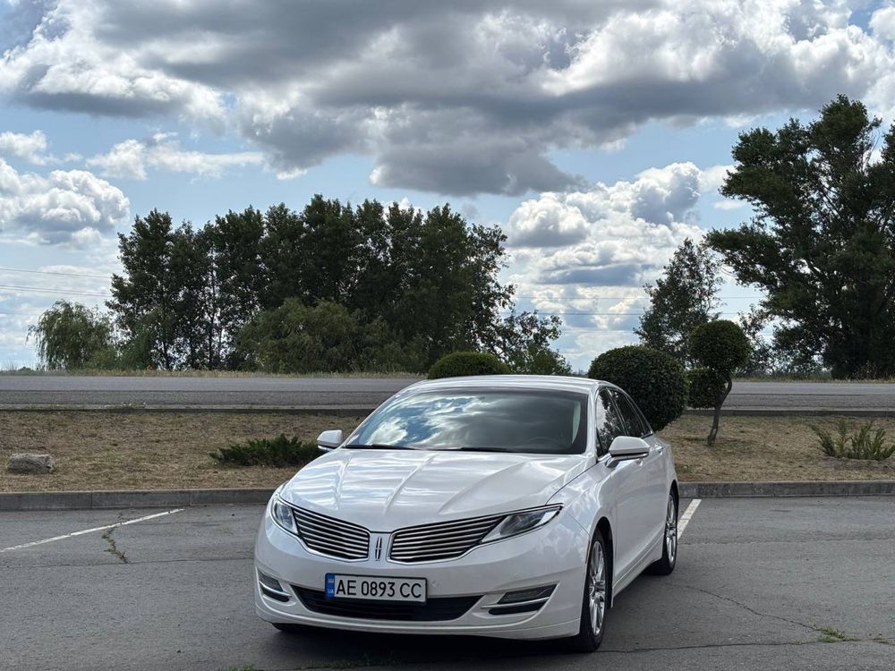 Lincoln MKZ Hybrid