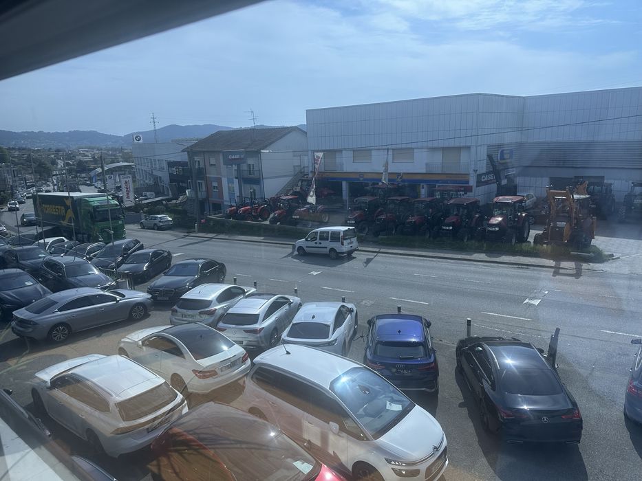 Espaço Comercial de Prestígio para Arrendamento – Nogueira (EN101)