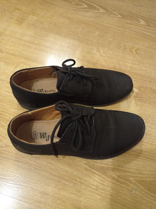 Buty chłopięce eleganckie r. 34. półbuty Komunia Święta
