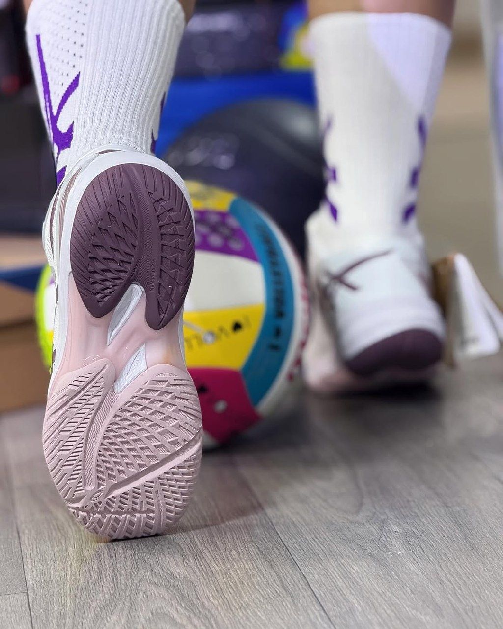 Eur36-41 жіночі  волейбольні кросівки Асікс Asics FF3 MT