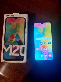 Продам Samsung M20 в хорошем состоянии