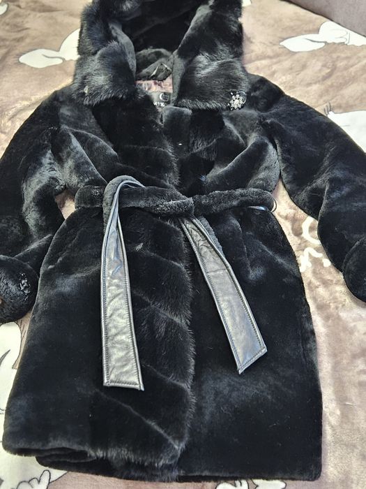 Продам мутоновую шубу