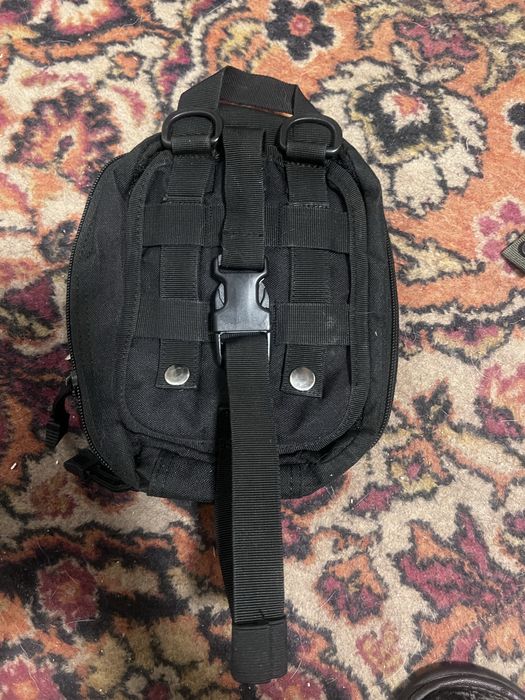 Продам подсумки под рожки и медецыские подсумки