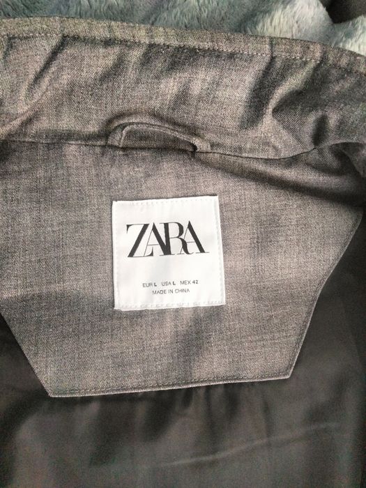 Безрукавка чоловіча  Zara