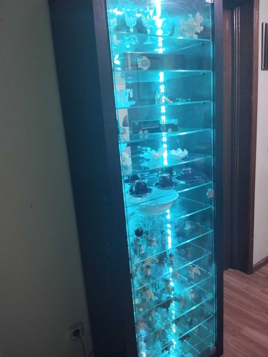Estante de madeira maciça com luz RGB 11 prateleiras em Vidro