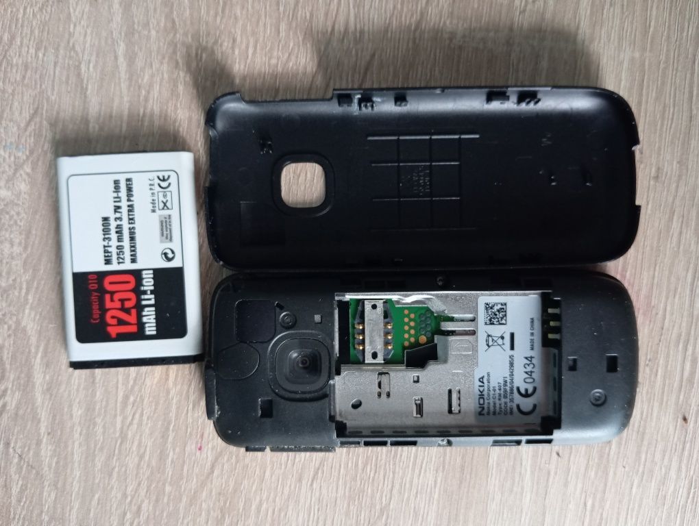 Stara Nokia C1-01