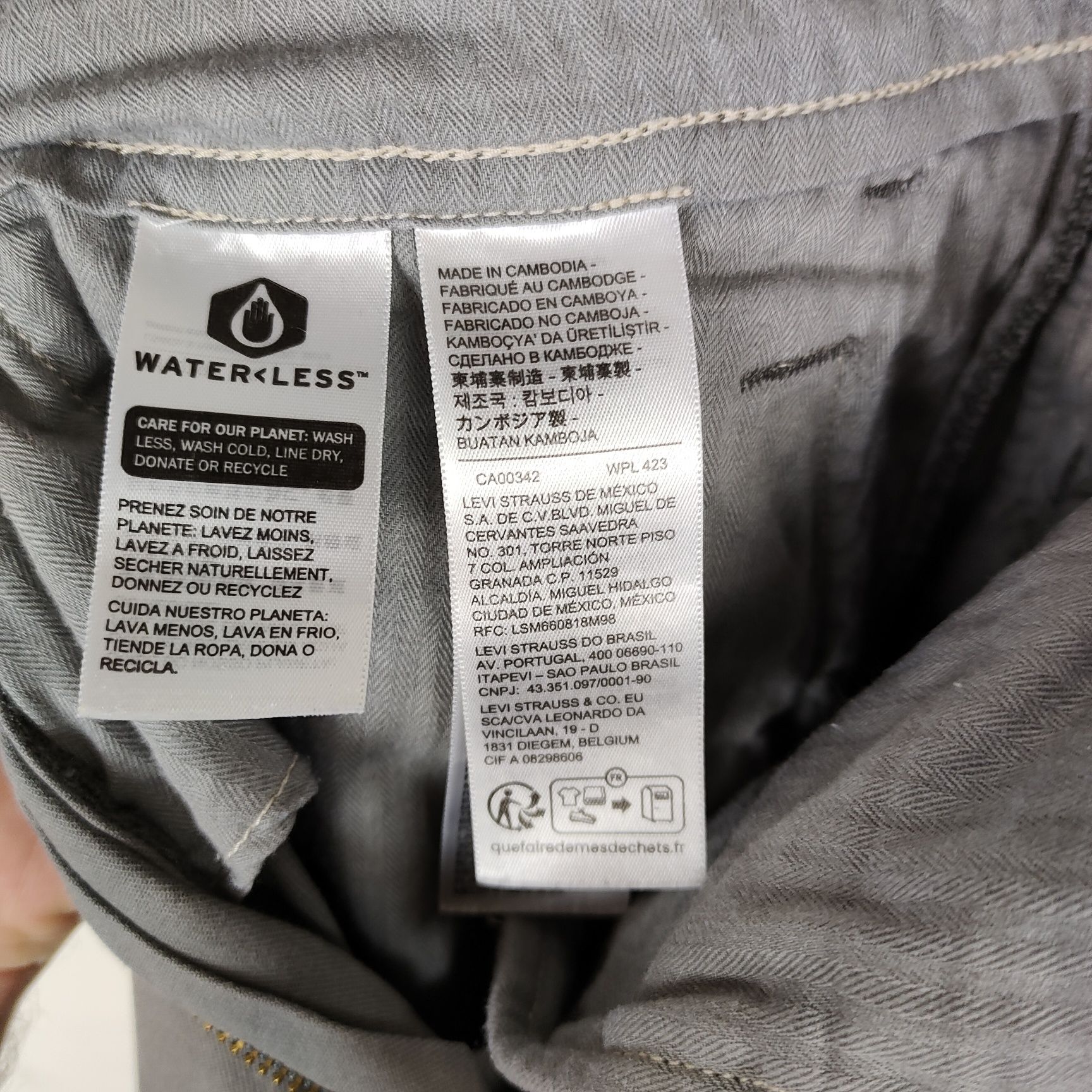 Levis spodnie rozmiar W32/48