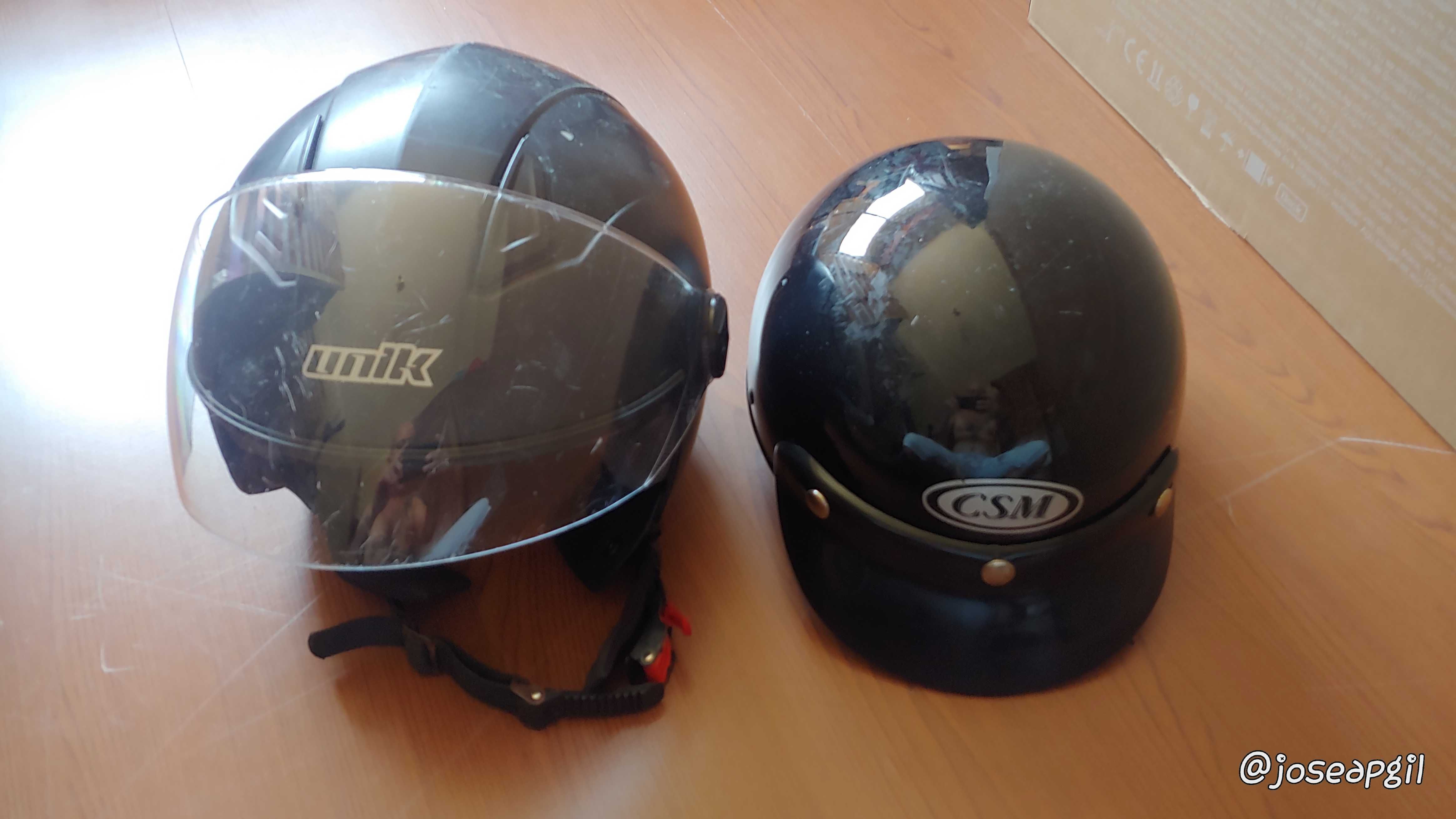 Capacetes numero 58 e 40.