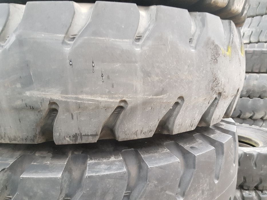 Opony przemysłowe 14.00r24 1400r24 Bridgestone 1400-24 całe dzwig