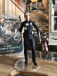 Figura Neca terminator t 1000 pescador hospital