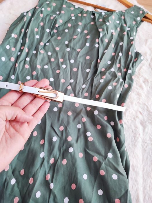 Nowa z metką rozkloszowana sukienka L z paskiem w grochy retro wesele