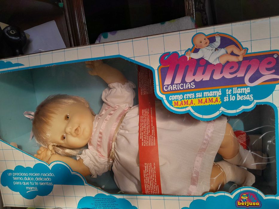 Boneca vintage anos 90  marca berjusa