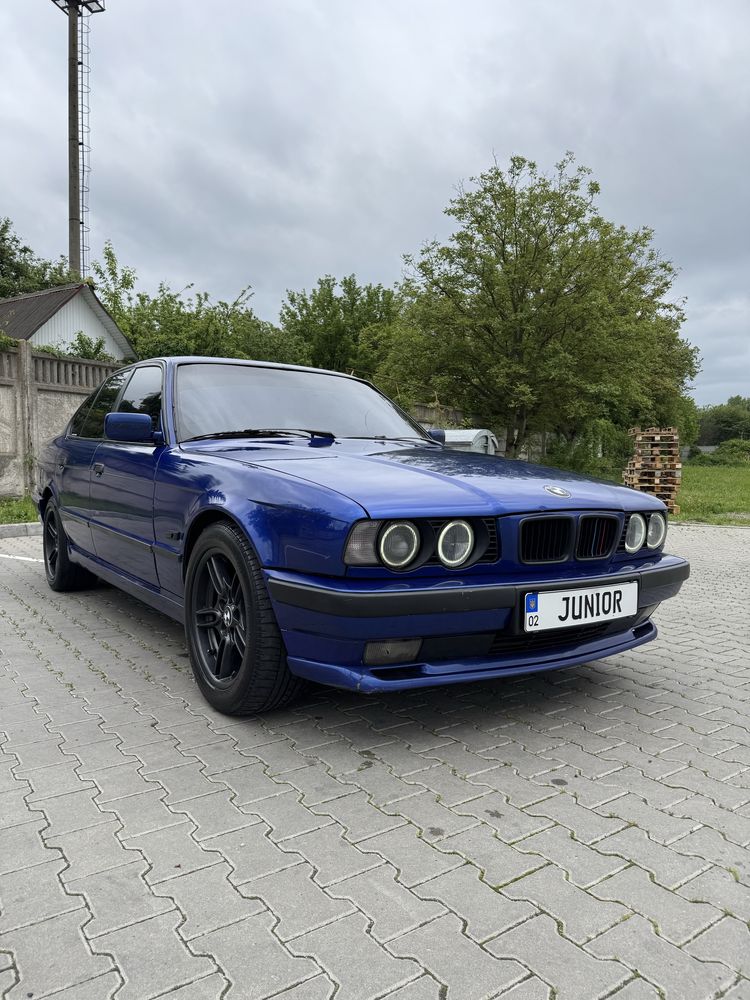 BMW E34 1989, M50B20