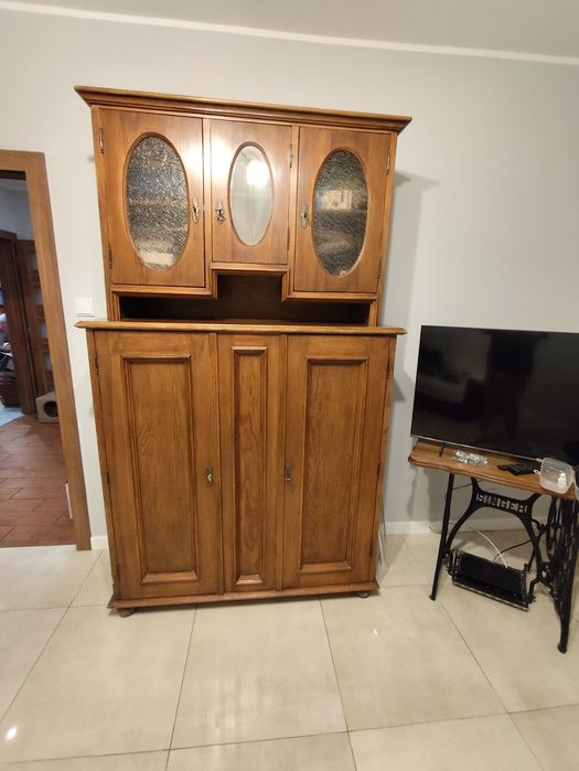 Kredens , witryna, regał