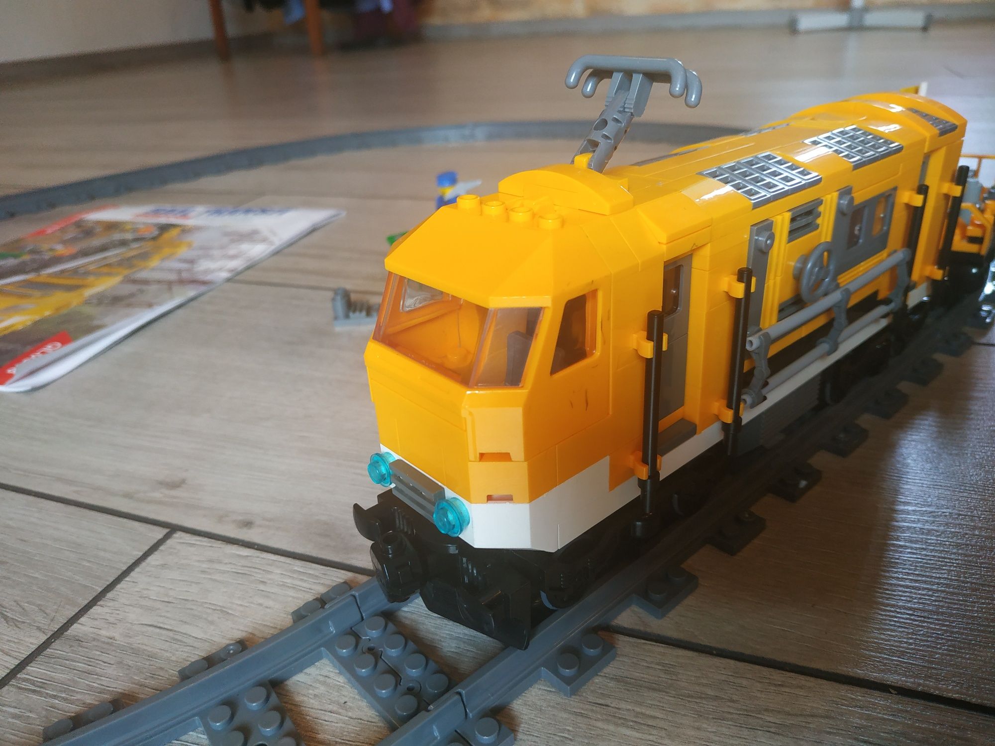 Поїзд Rail Transit QL0308 (поезд, сумісний з Lego)