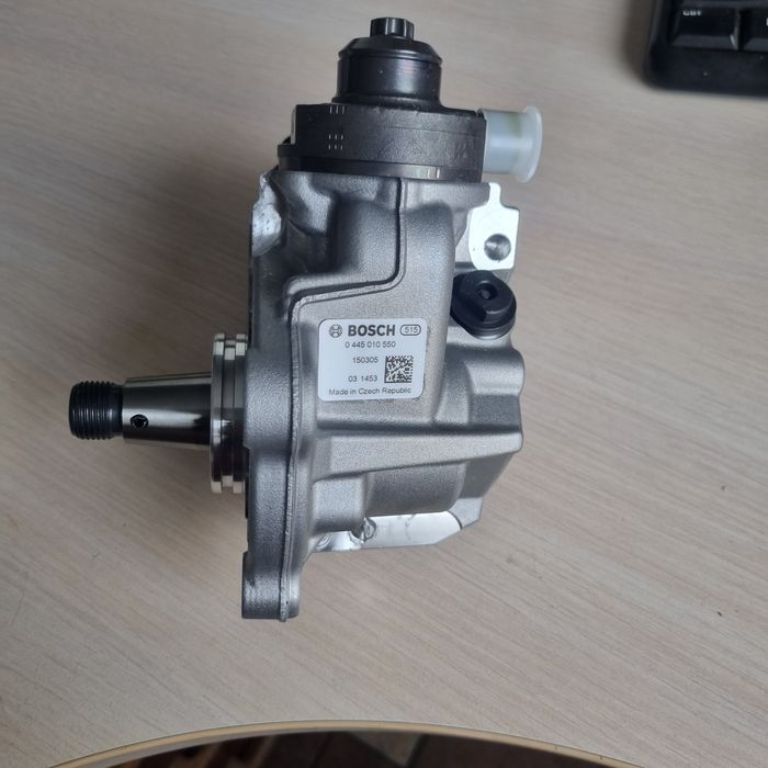 Pompa wtryskowa Opel Saab a20dtr  - nowa