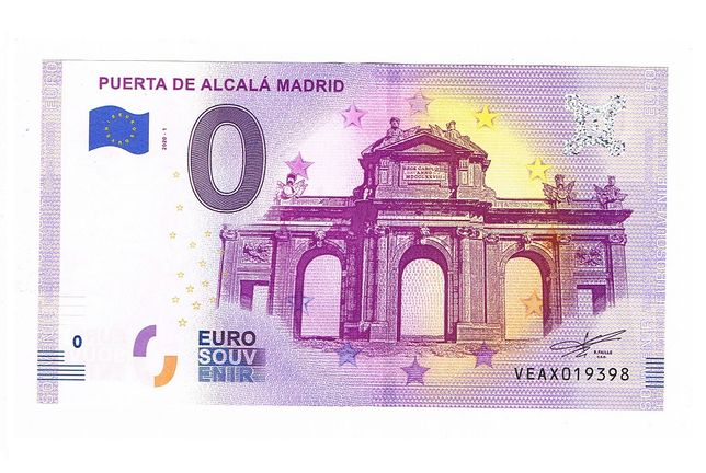 0 euro Puerta De Alcala Madrid 2020-1