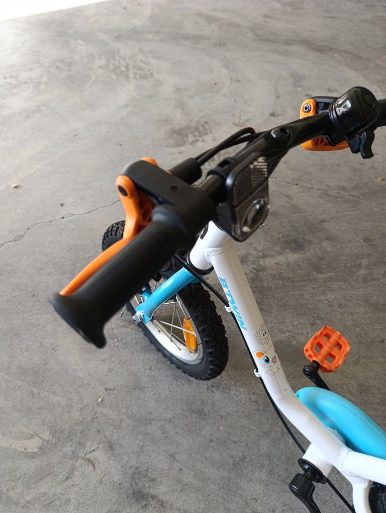 Bicicleta infantil como nova