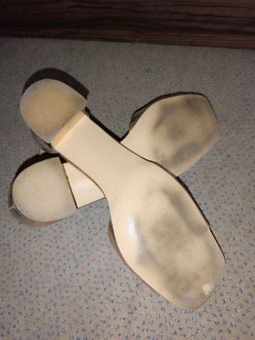 Босоніжки р.41..