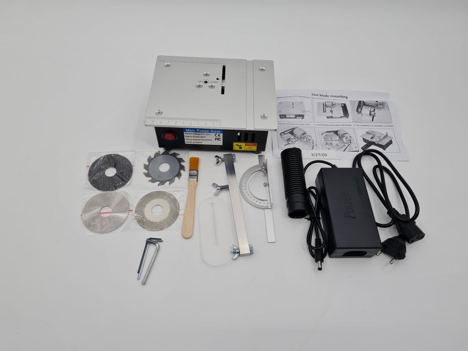 Przenośna mini stołowa pilarka tarczowa z 4 ostrzam 96W 24V piła